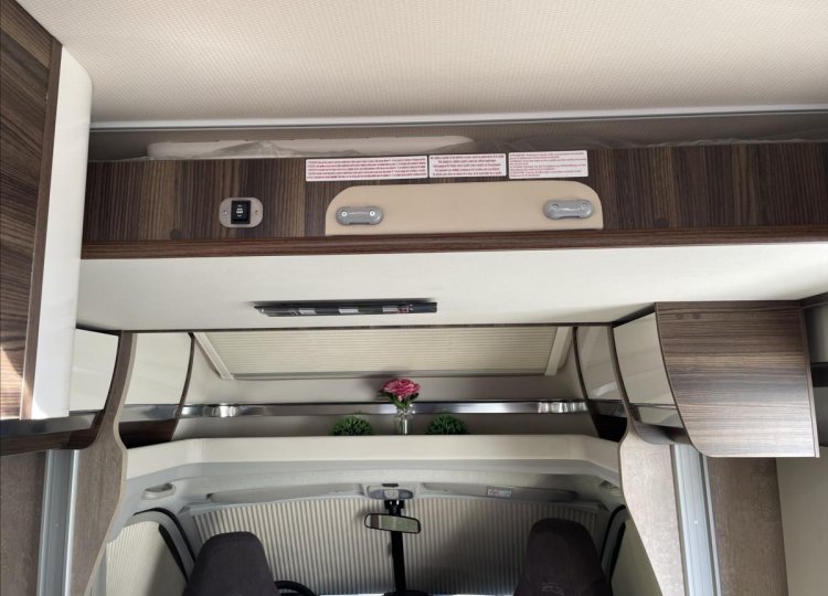 Laika , 2,2 Ecovip L2009 MJTD obytný automobil