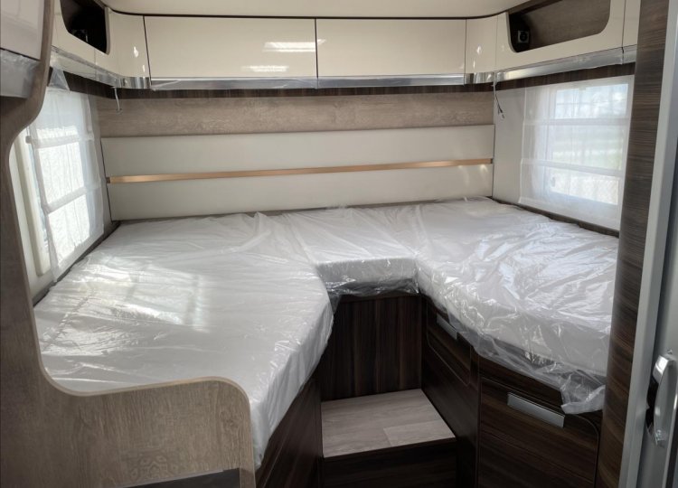 Laika , 2,2 Ecovip L2009 MJTD obytný automobil