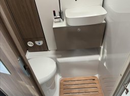 Carado , 2,2 T338 HDi obytný automobil