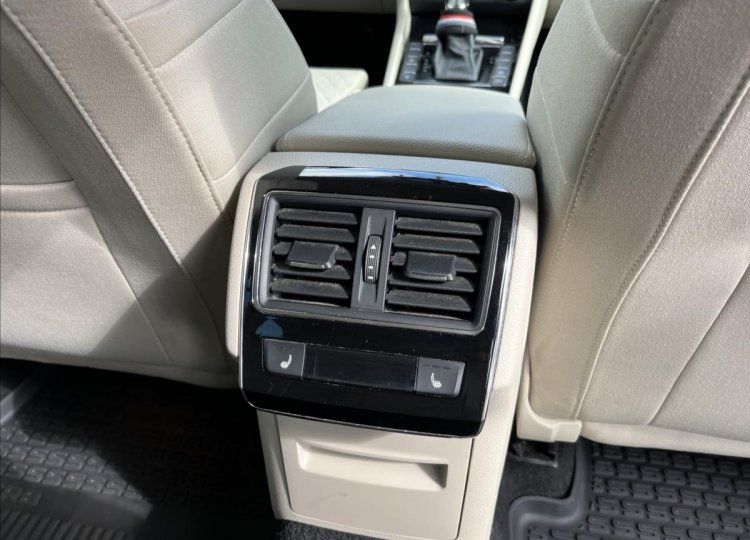 Škoda Superb, 2,0 TDi Style