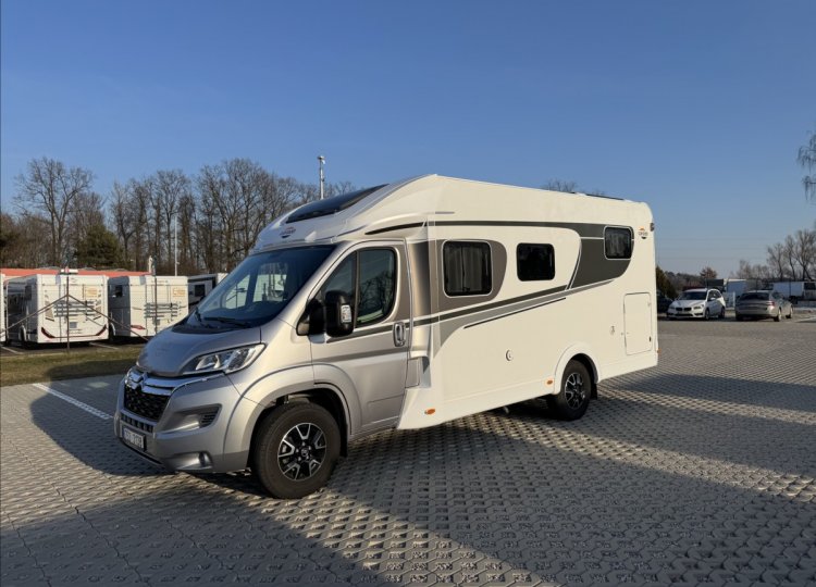 Carado , 2,2 T338 - top výbava HDi obytný automobil
