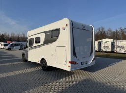 Carado , 2,2 T338 - top výbava HDi obytný automobil