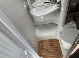 Carado , 2,2 V 337 HDi obytný automobil