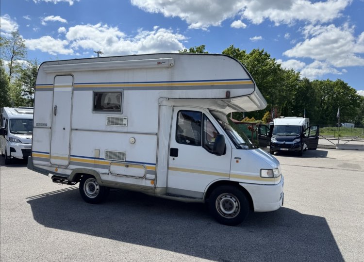 Eura Mobil , 2,5 TDi obytný automobil