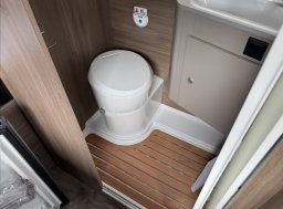 Carado , 2,0 CV 590 4x4 TDCi obytný automobil
