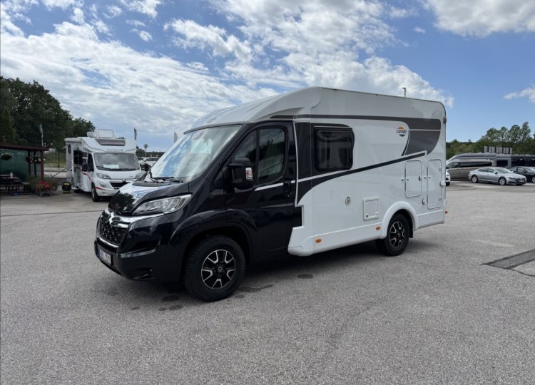Carado , 2,2 V 132 HDi obytný automobil