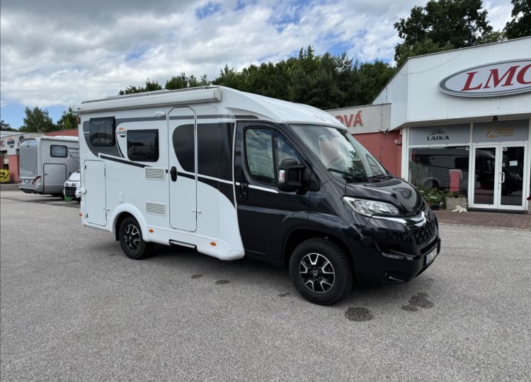 Carado , 2,2 V 132 HDi obytný automobil