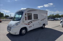 Pilote , 2,3 Aventura 600 obytný automobil