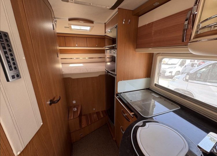 Hymer , 3,0 B614SL MJT obytný automobil