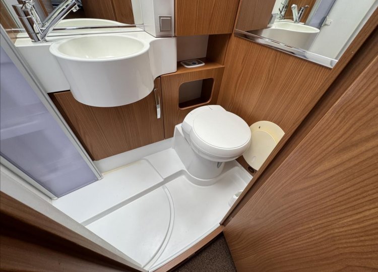 Hymer , 3,0 B614SL MJT obytný automobil