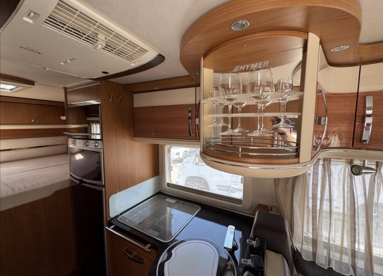 Hymer , 3,0 B614SL MJT obytný automobil