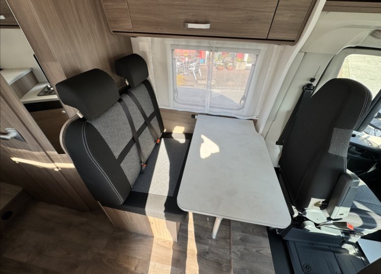 Carado , 2,2 V337 - MY26 MJT obytný automobil