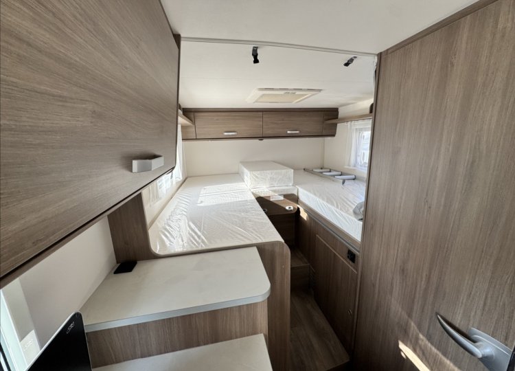 Carado , 2,2 V337 - MY26 MJT obytný automobil