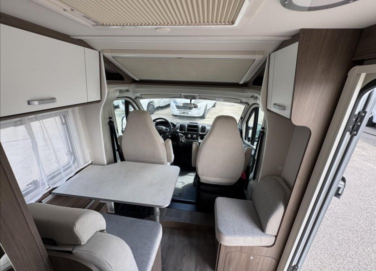 Carado , 2,2 V132 HDi obytný automobil