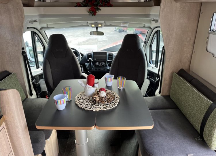 Laika Ecovip, 2,2 L 3412DS MJTD obytný automobil