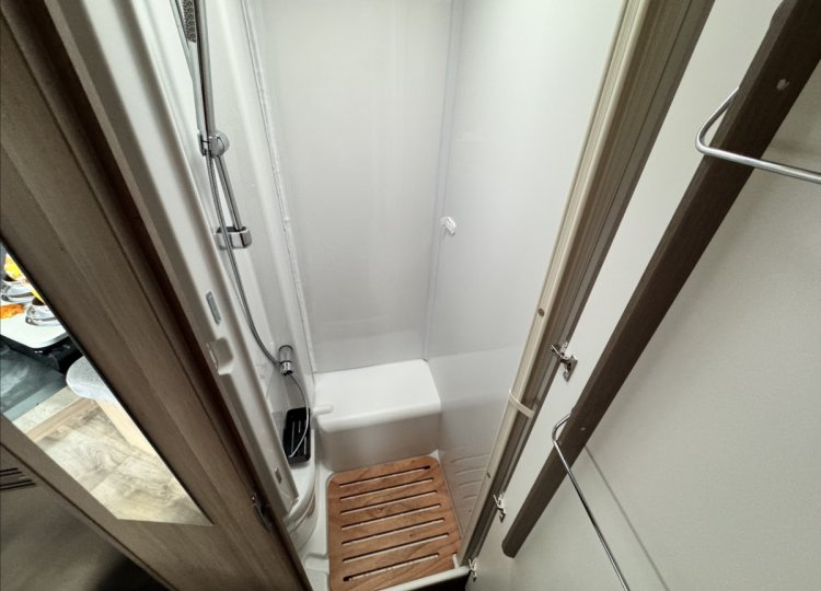 Carado , 2,0 T 338 - MY26 TDCi obytný automobil