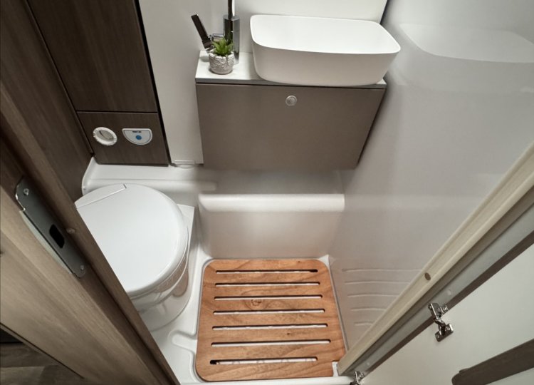 Carado , 2,0 T 338 - MY26 TDCi obytný automobil