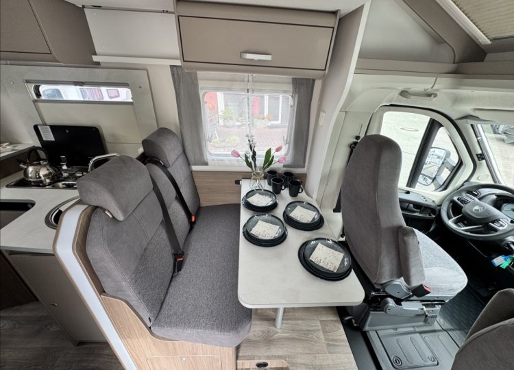 Carado , 2,2 T 338 - MY26 HDi obytný automobil