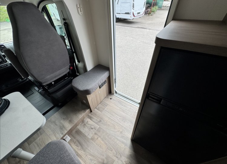 Carado , 2,2 T 338 - MY26 HDi obytný automobil