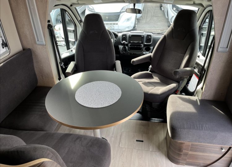 Laika Ecovip, 2,2 L 3009 MJTD obytný automobil