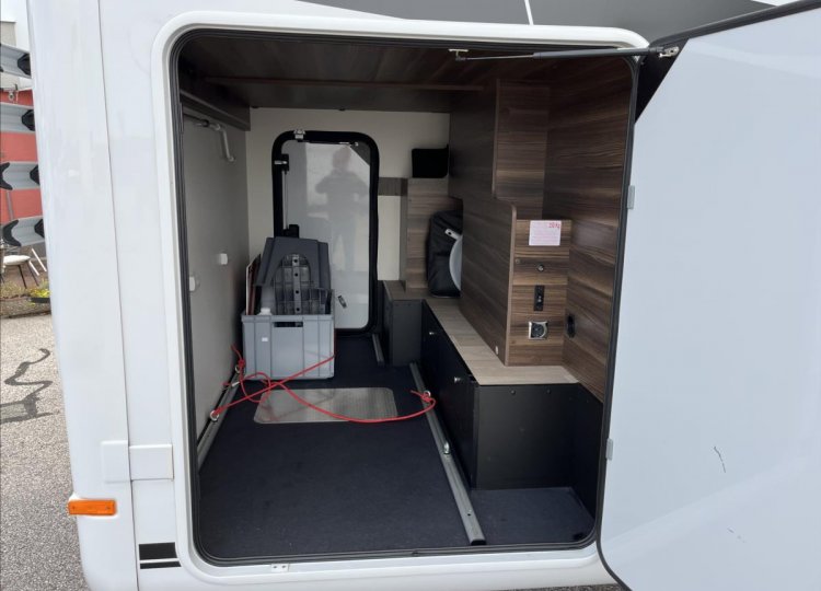 Laika Ecovip, 2,2 L 3009 MJTD obytný automobil