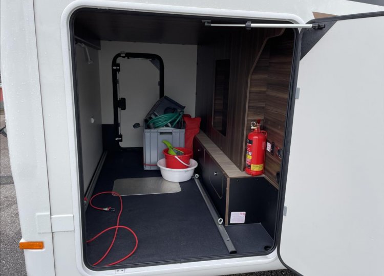 Laika Ecovip, 2,3 L 4012 MJTD obytný automobil