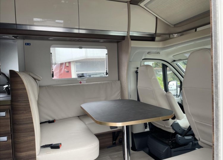 Laika Ecovip, 2,3 L 4012 MJTD obytný automobil