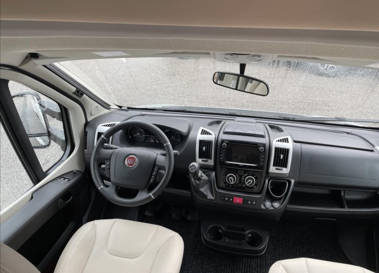 Laika Ecovip, 2,3 L 4012 MJTD obytný automobil