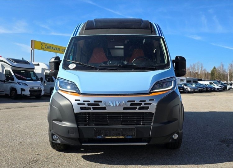 Laika Kosmo, 2,2 60 Supremo Azzurro MJT obytný automobil