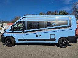 Laika Kosmo, 2,2 60 Supremo Azzurro MJT obytný automobil