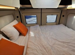 Laika Kosmo, 2,2 60 Supremo Azzurro MJT obytný automobil