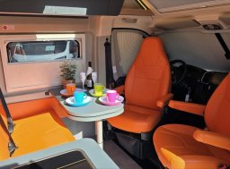 Laika Kosmo, 2,2 60 Supremo Azzurro MJT obytný automobil