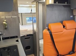 Laika Kosmo, 2,2 60 Supremo Azzurro MJT obytný automobil