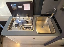 Laika Kosmo, 2,2 60 Supremo Azzurro MJT obytný automobil