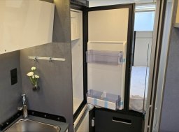 Laika Kosmo, 2,2 60 Supremo Azzurro MJT obytný automobil