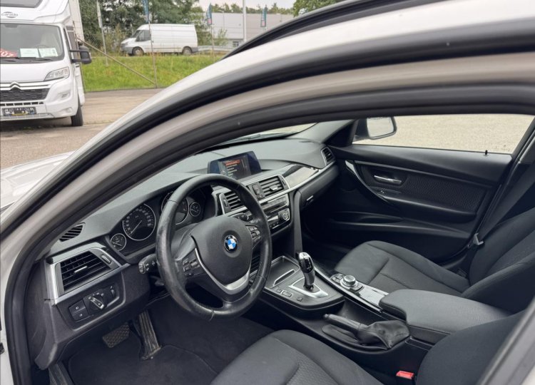 BMW Řada 3, 2,0 320D D