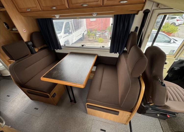 Hymer , 2,8 JTD obytný automobil