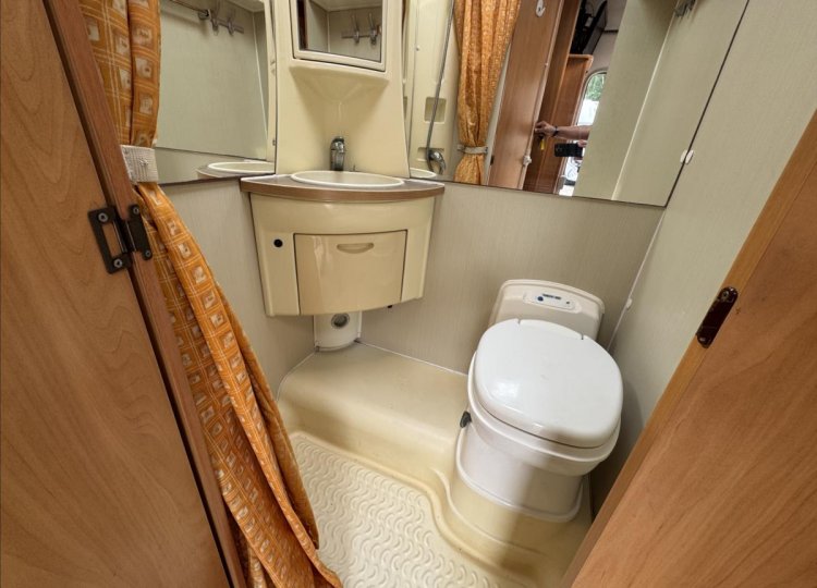Chausson , 2,2 Flash TDCi obytný automobil