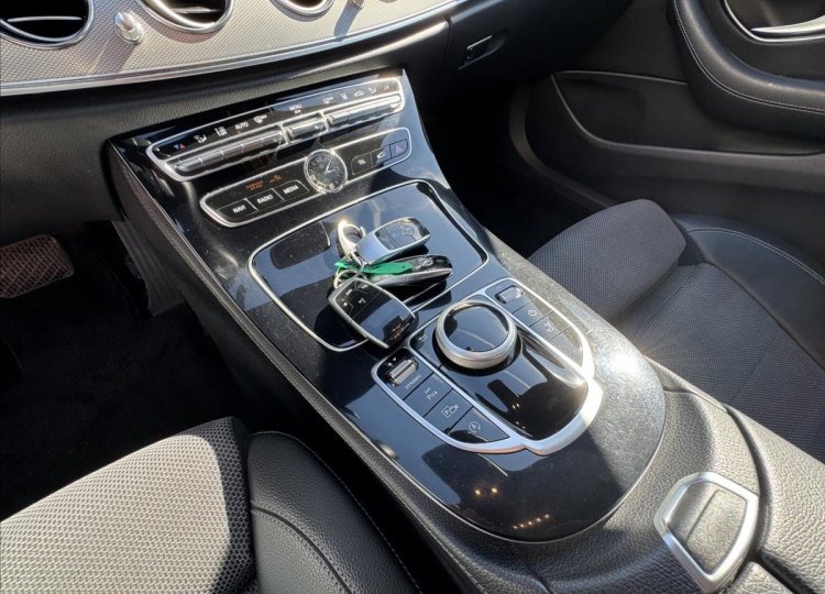 Mercedes-Benz Třídy E, 3,0 350d