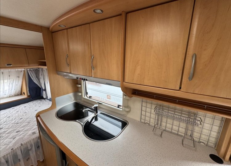 Hobby Ostatní, DE LUXE EASY 440 obytný přívěs