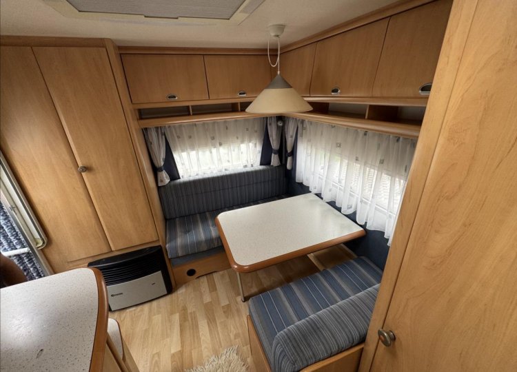 Hobby Ostatní, DE LUXE EASY 440 obytný přívěs