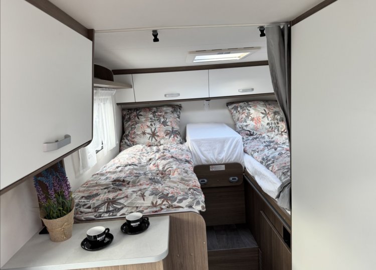 Carado , 2,2 V 337 - MY26 MJT obytný automobil