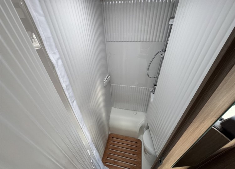 Carado , 2,2 V 337 - MY26 MJT obytný automobil