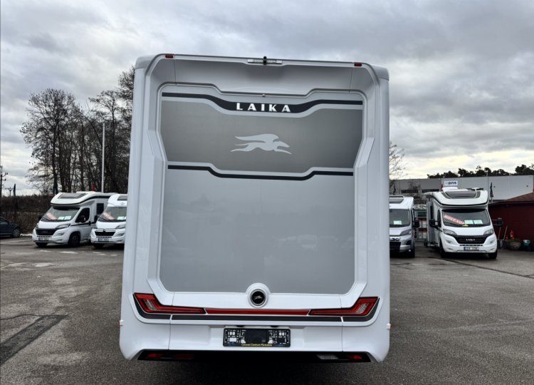 Laika Ecovip, 2,2 L 3019 Titanio MJT obytný automobil