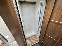 Laika Ecovip, 2,2 L 3019 Titanio MJT obytný automobil