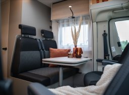 LMC , 2,2 Tracer 690EL HDi obytný automobil