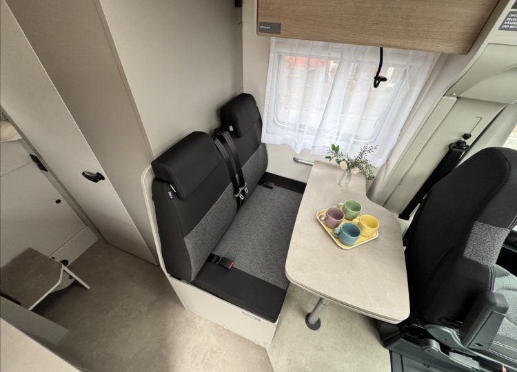 LMC , 2,2 Tracer V600 MJT obytný automobil