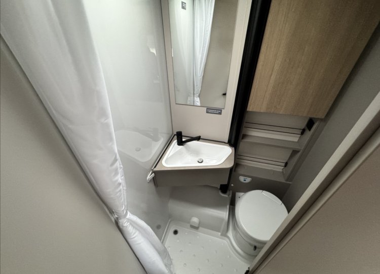 LMC , 2,2 Tracer V600 MJT obytný automobil