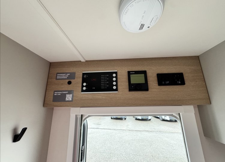 LMC , 2,2 Tracer V600 MJT obytný automobil