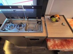 LMC , 2,0 Innovan 592 TDCi obytný automobil